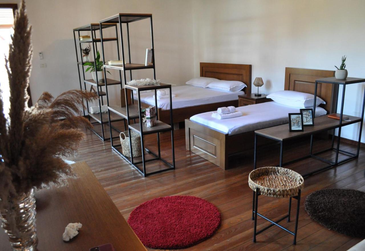Timber Guest House Берат Экстерьер фото