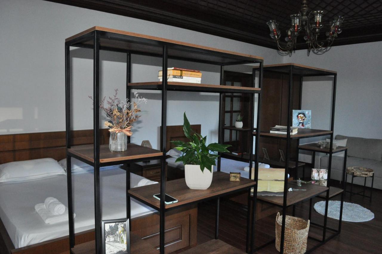 Timber Guest House Берат Экстерьер фото